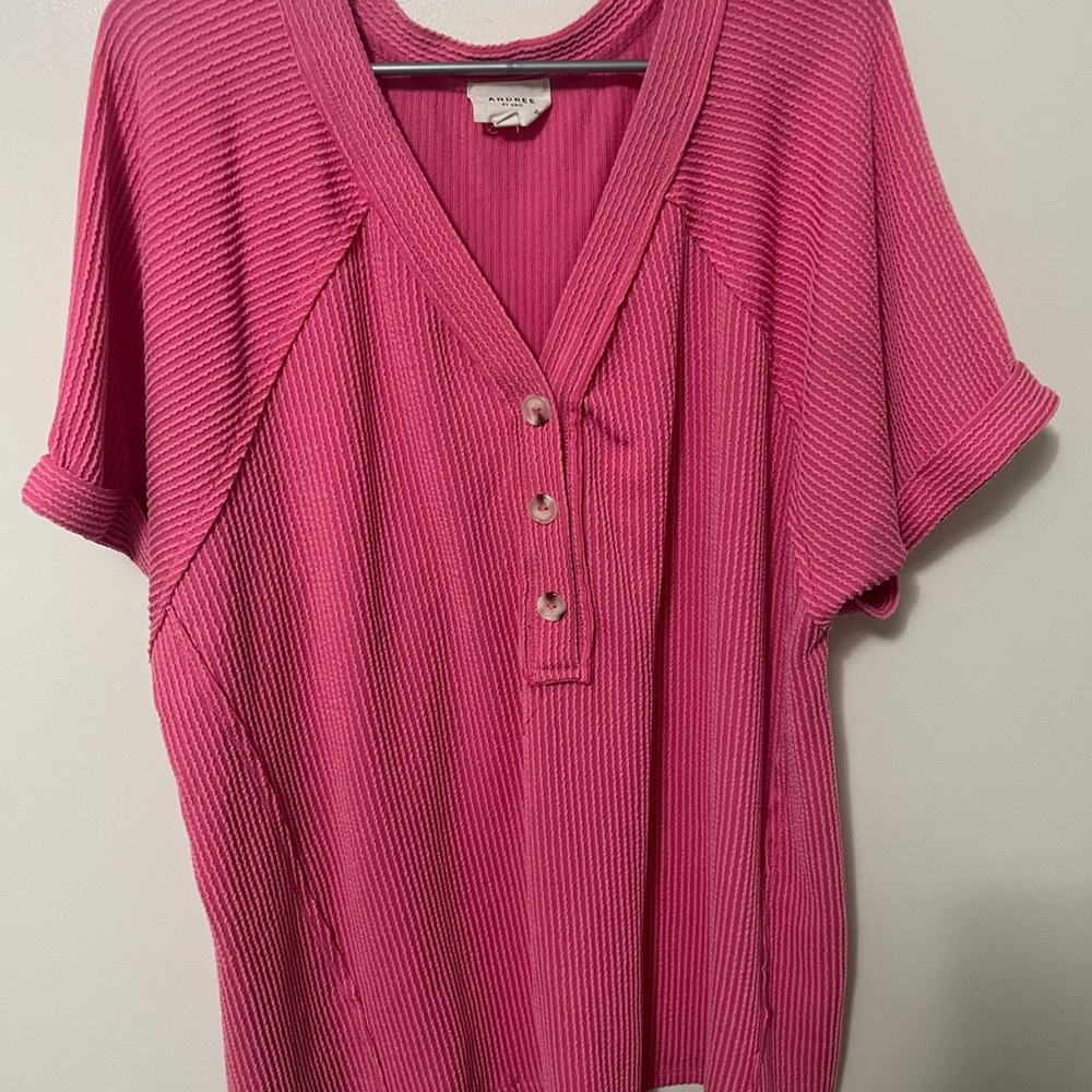 ANDREE BY UNIT Hot Pink Ribbed Short Sleeve Henley